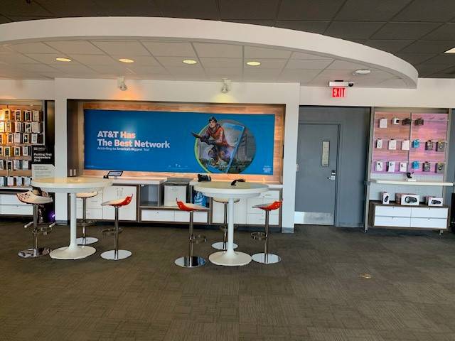 AT&T Store | 5109 82nd St #4, Lubbock, TX 79424, USA | Phone: (806) 798-4300