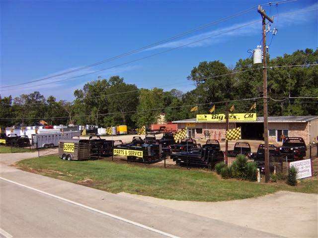 Big Tex Trailer World - New Caney | 17902 US-59, New Caney, TX 77357 | Phone: (281) 377-5511
