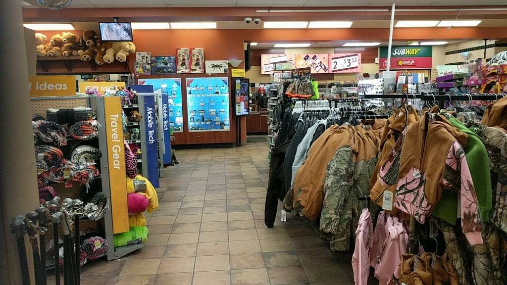 Loves Travel Stop - convenience store  | Photo 2 of 10 | Address: 201 E Bison Hwy, Hudson, CO 80642, USA | Phone: (303) 536-9900