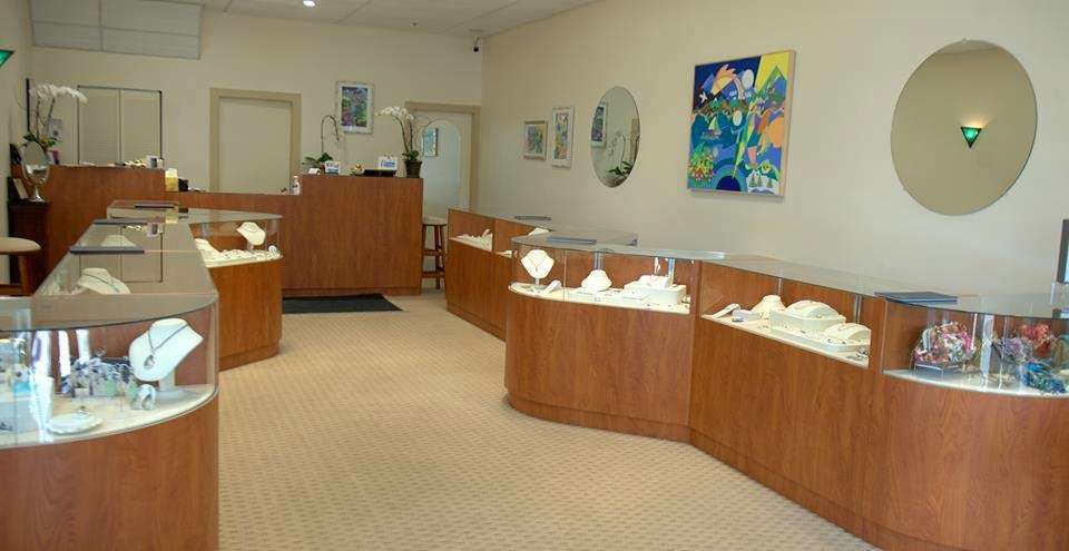 Nuggets Fine Jewelry | 22 Atlantic Ave, Marblehead, MA 01945, USA | Phone: (781) 639-0024