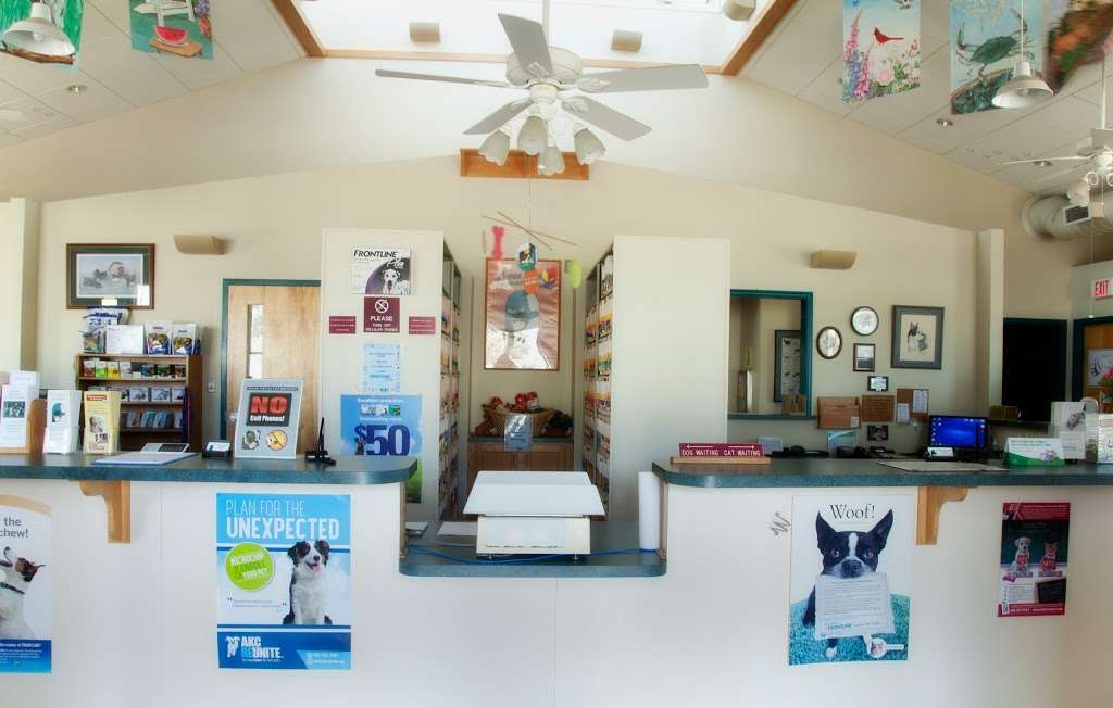 Three Notch Veterinary Hospital | 44215 Airport View Dr, Hollywood, MD 20636, USA | Phone: (301) 373-8633