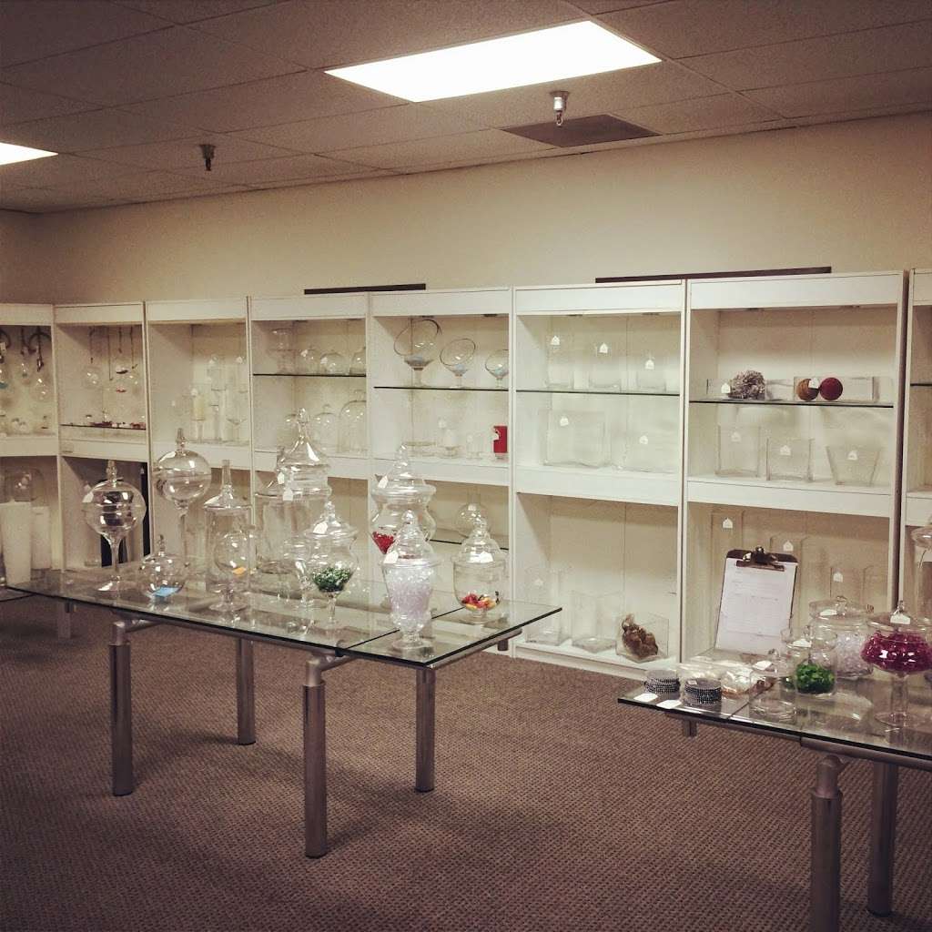 Modern Vase & Gift | 5151 Commerce Dr, Baldwin Park, CA 91706, USA | Phone: (866) 888-9892