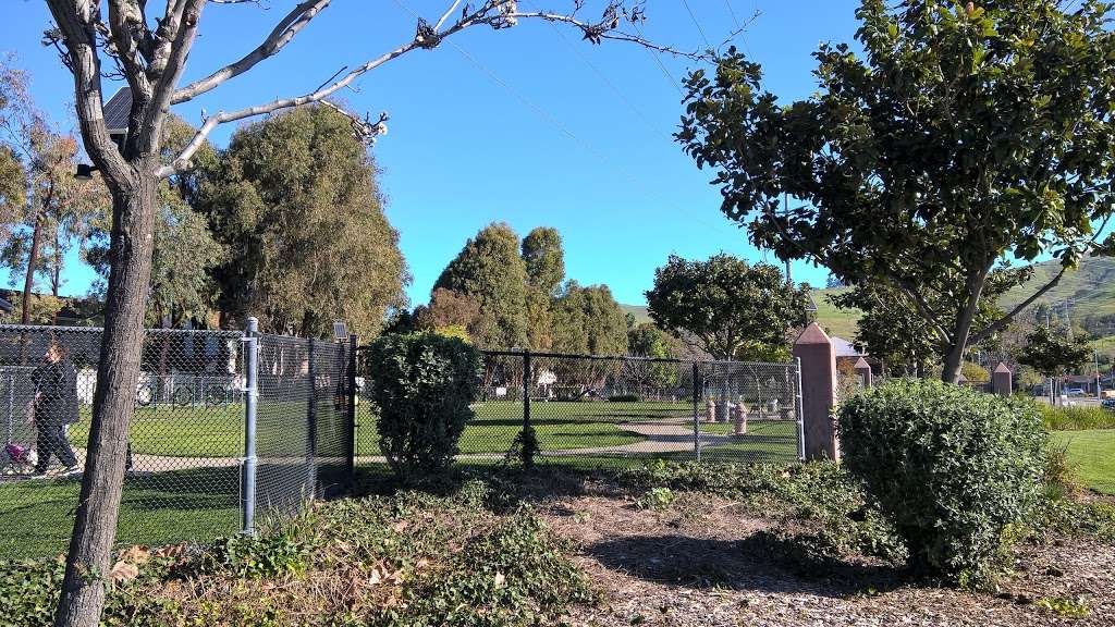 Drigon Dog Park | 34666 7th St, Union City, CA 94587, USA | Phone: (510) 471-3232 ext. 702