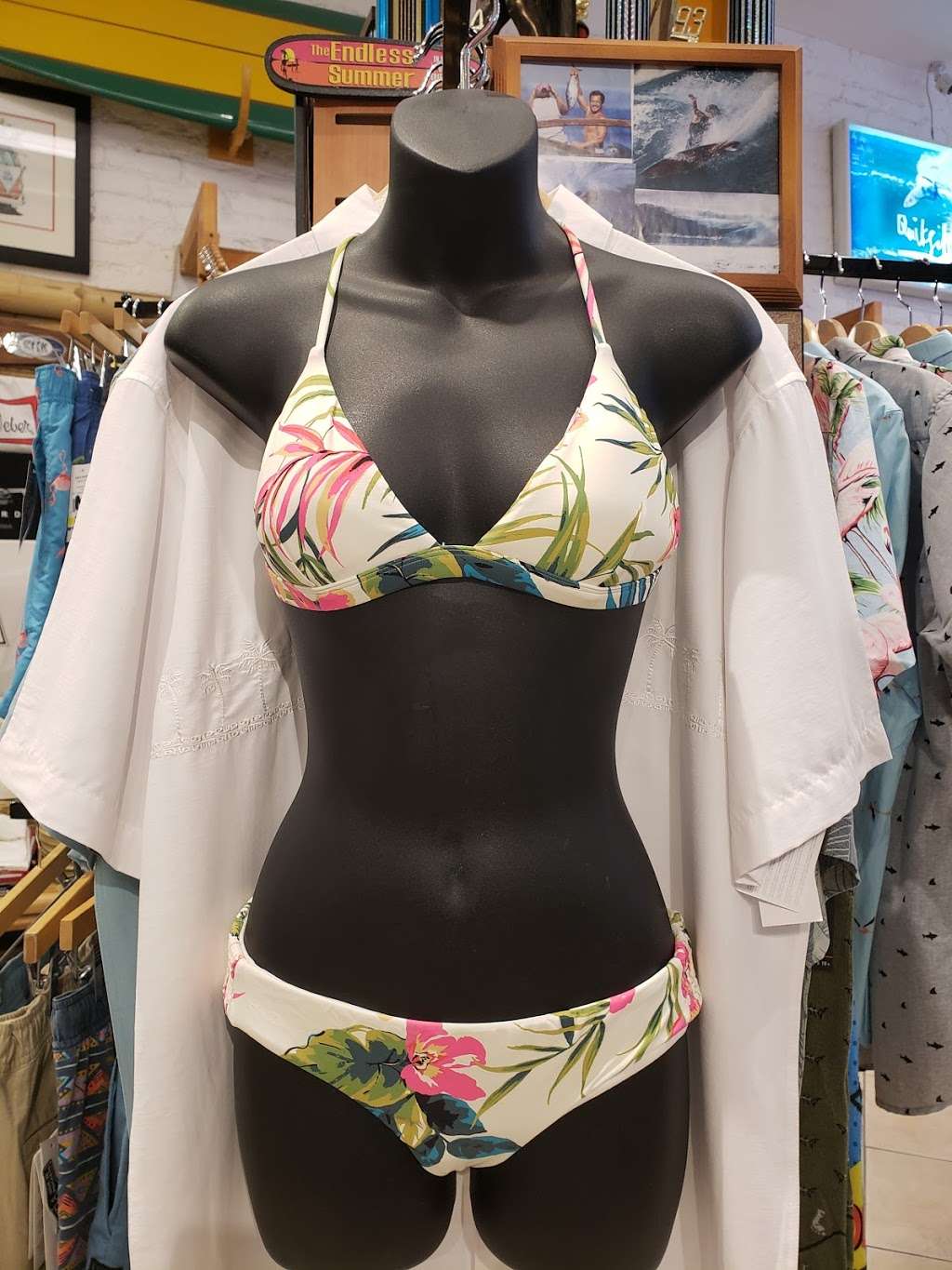 Surf Styles | 2119 Strand St, Galveston, TX 77550, USA | Phone: (409) 763-0147