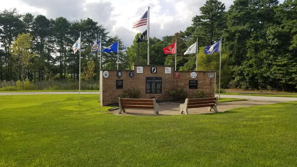 Lindenwold ParkLake, 777 Colonial Square Dr, Lindenwold, NJ 08021, USA