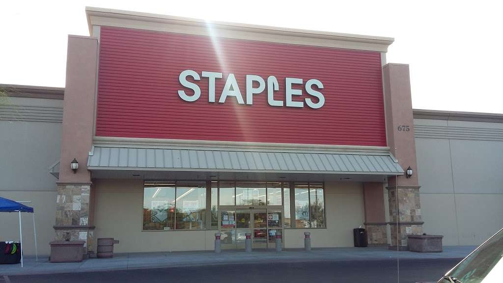 Staples | 675 S Green Valley Pkwy, Henderson, NV 89052, USA | Phone: (702) 564-2014