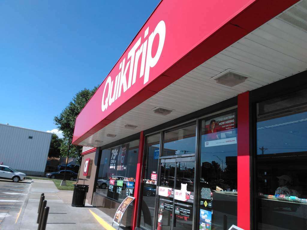 QuikTrip | 2321 Lee, S Lees Summit Rd, Independence, MO 64055 | Phone: (816) 461-7020