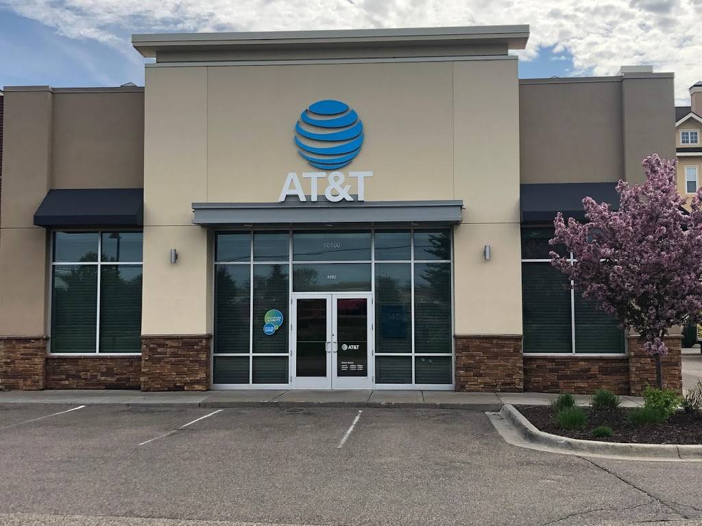 AT&T Store | 10100 City Walk Dr Suite 200, Woodbury, MN 55129, USA | Phone: (651) 501-0444