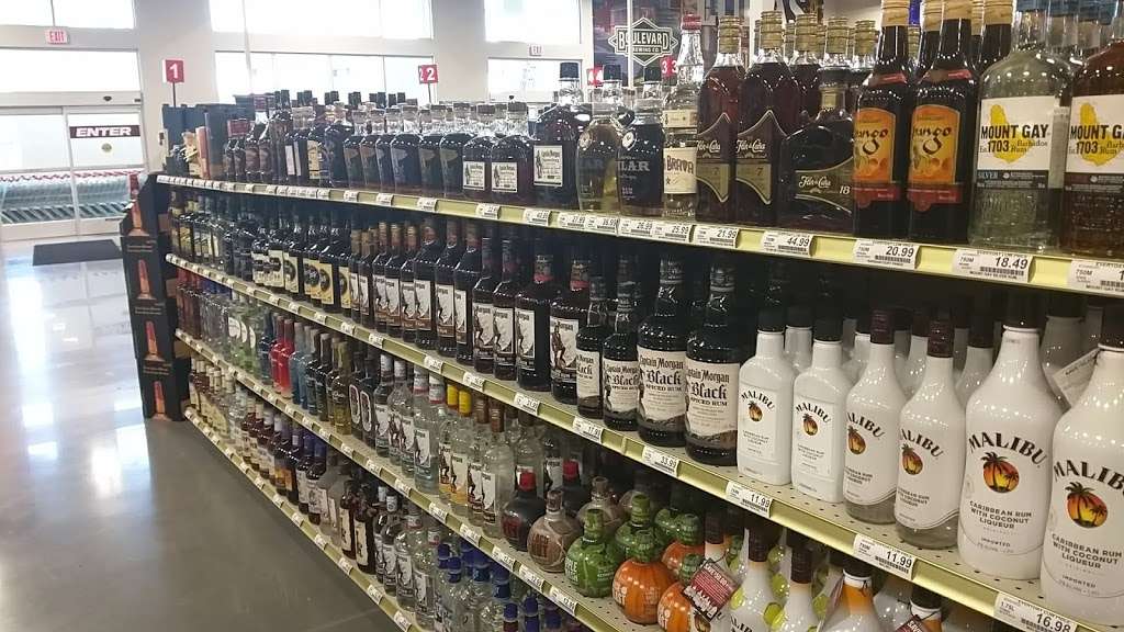 Lukas Wine & Spirits Superstore | 8550 N Flintlock Rd, Kansas City, MO 64157, USA | Phone: (816) 291-3322