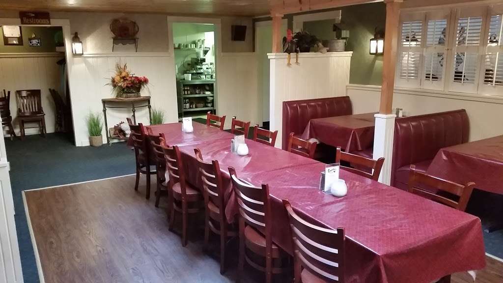 Crandalls Restaurant | 10441 IL-47, Hebron, IL 60034, USA | Phone: (815) 648-2609