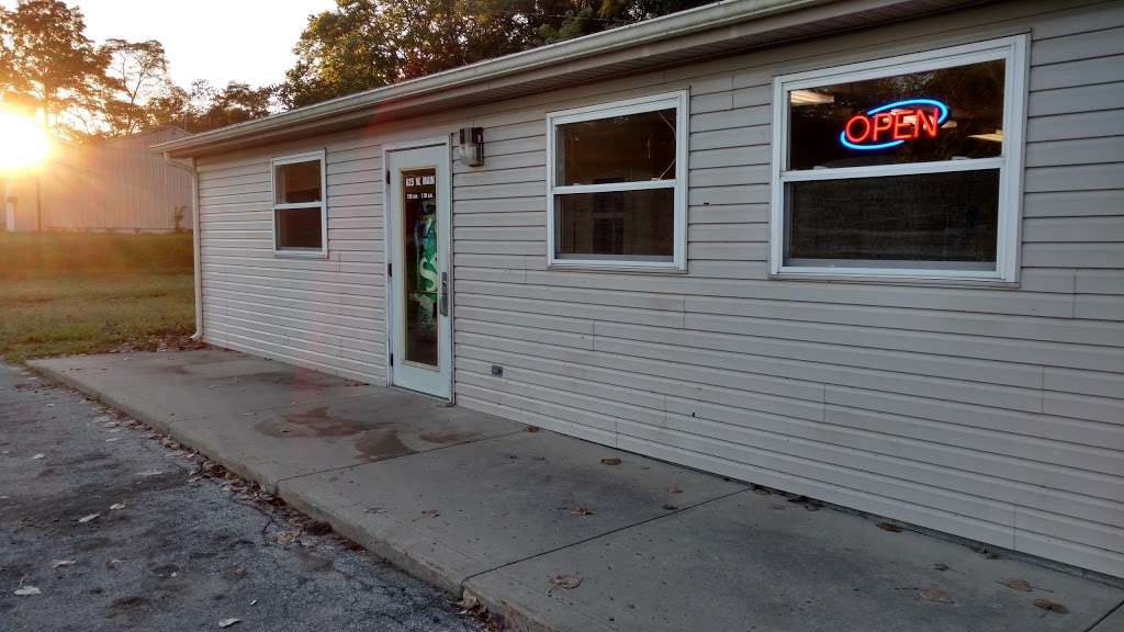 Knightstown Laundromat & Cleaners | 625 W Main St, Knightstown, IN 46148 | Phone: (765) 345-9988