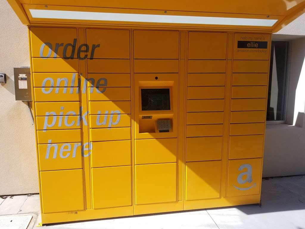 Amazon Locker - Ellie | La Jolla, CA 92037, USA