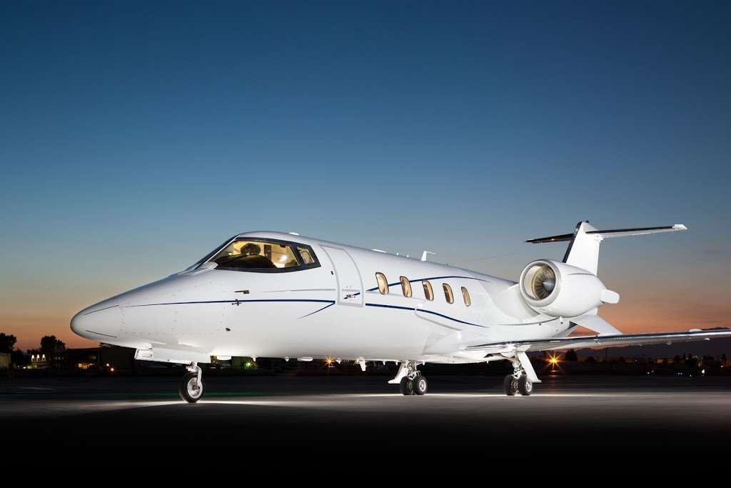 Clay Lacy - Orange County / John Wayne Jet Charter & Aircraft Ma | 19531 Campus Dr, Santa Ana, CA 92707, USA | Phone: (800) 423-2904