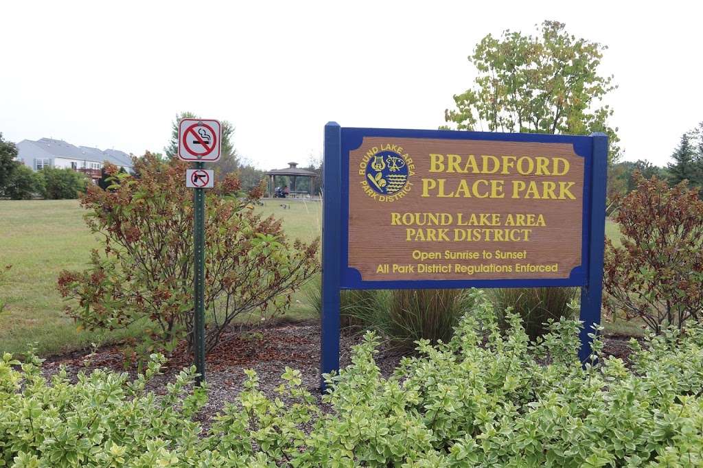 Bradford Place Park - Round Lake Area Park District | 175 W Chatham Ln, Round Lake, IL 60073, USA | Phone: (847) 546-8558