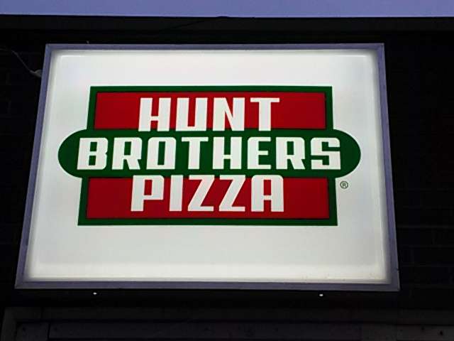 Hunt Brothers Pizza | Lake Station, IN 46405, USA | Phone: (219) 962-1044