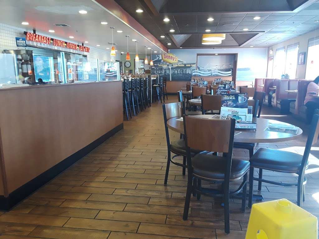 Wendys | 2438 E Carson St, Lakewood, CA 90712, USA | Phone: (562) 420-4642