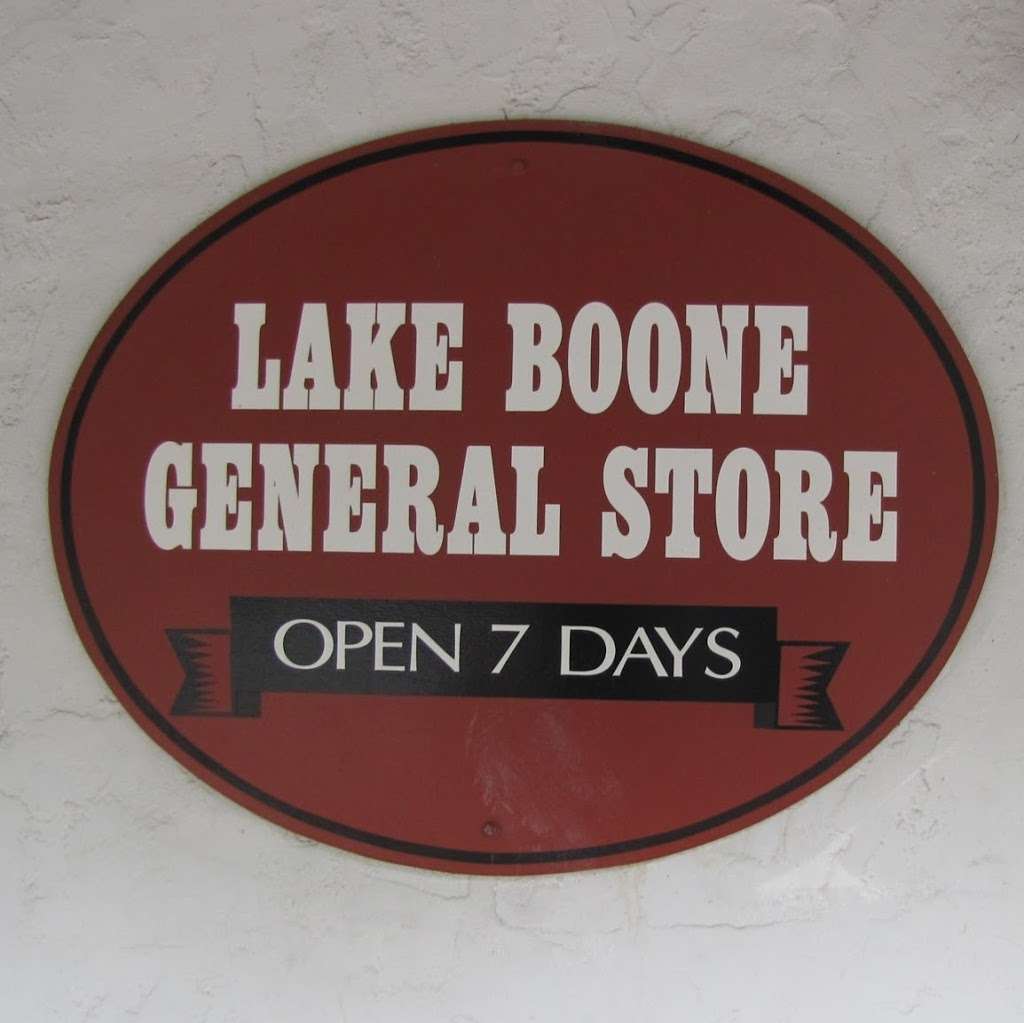 Lake Boon General Store | 700 Main St, Hudson, MA 01749, USA | Phone: (978) 568-1556