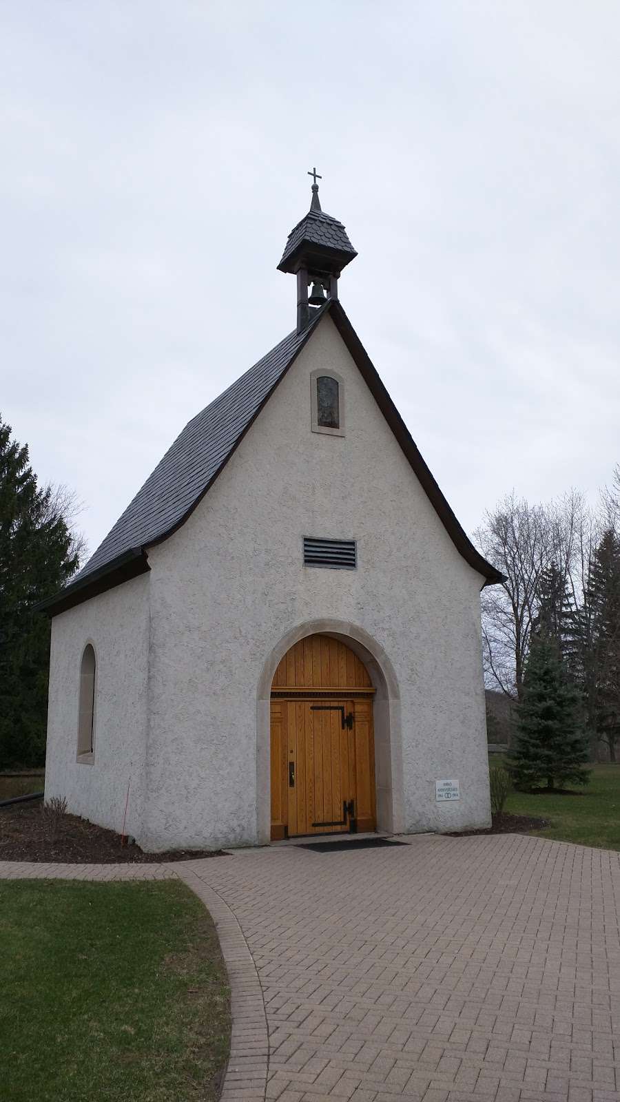 Schoenstatt Retreat Center | W284n698 Cherry Ln, Waukesha, WI 53188 | Phone: (262) 522-4300