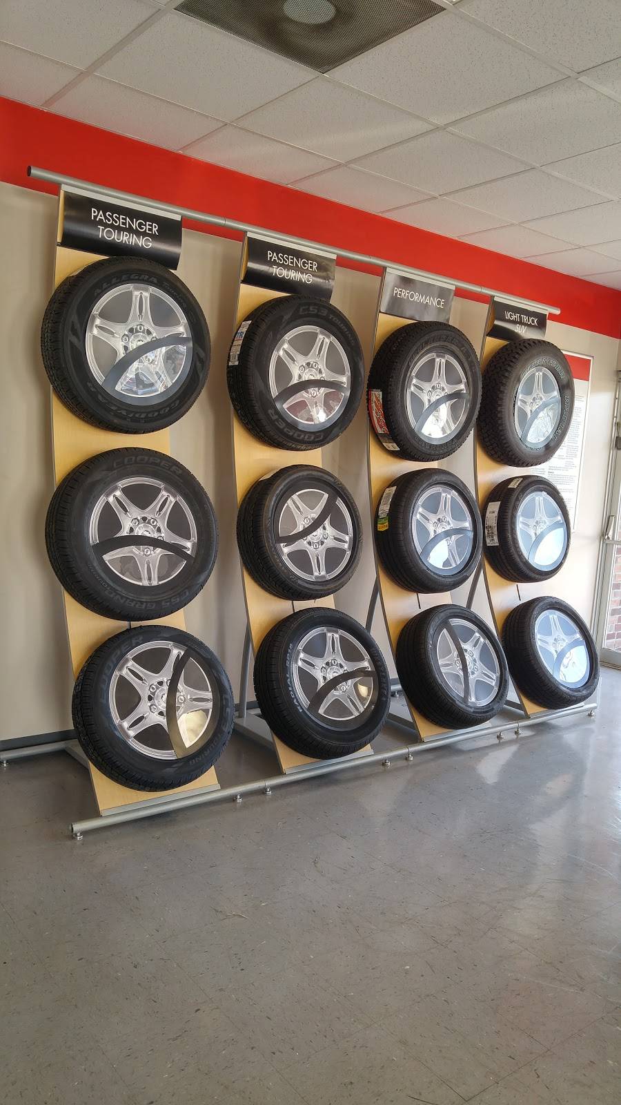 STS Tire | 420 Hillside Avenue, New Hyde Park, NY 11040, USA | Phone: (516) 267-5244