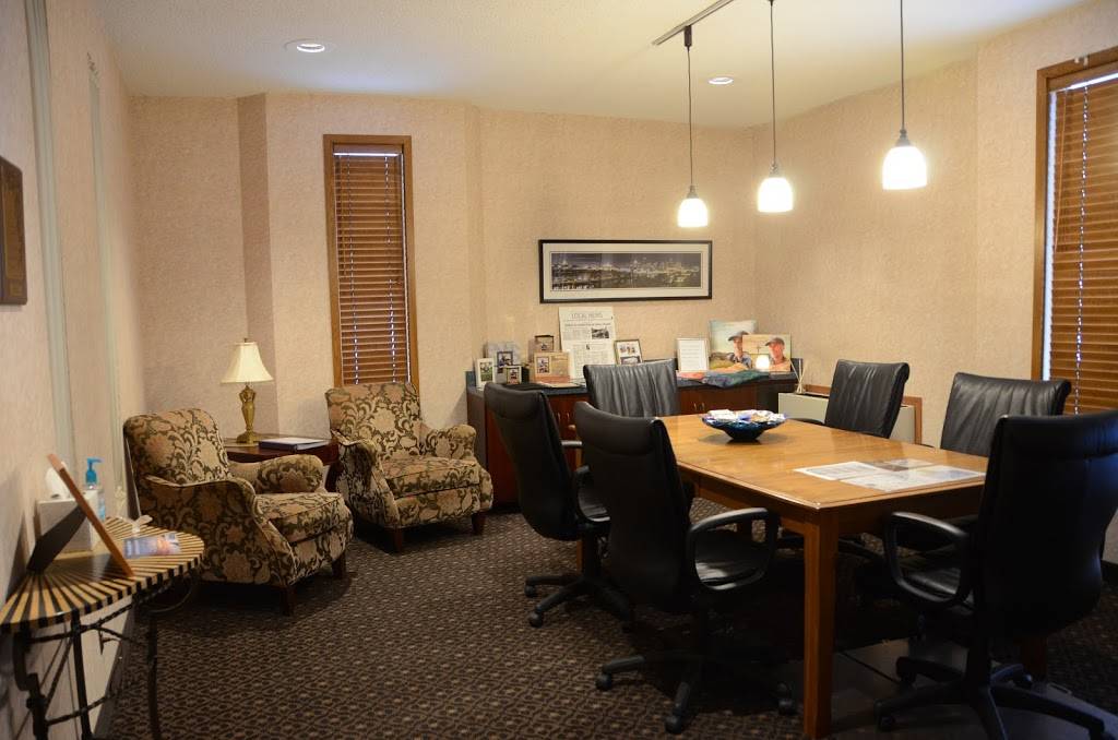 Mueller Memorial Funeral Home & Cremation St Paul | 835 Johnson Pkwy, St Paul, MN 55106, USA | Phone: (651) 774-9797