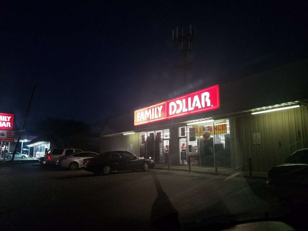 Family Dollar | 1300 Greenville Ave, Dallas, TX 75206, USA | Phone: (214) 887-0993