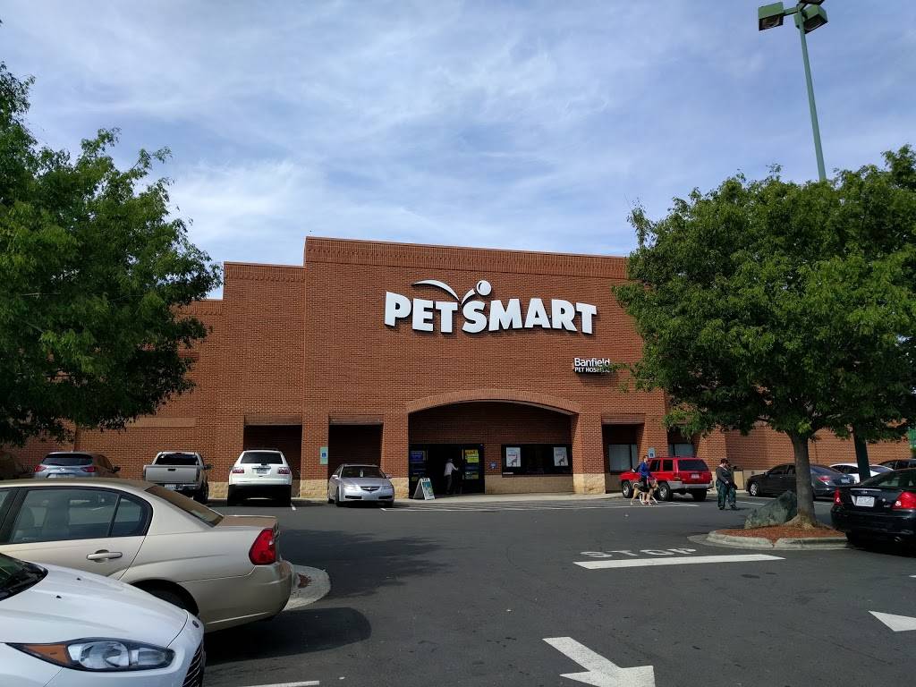 PetSmart | 1720 N Pointe Dr, Durham, NC 27705, USA | Phone: (919) 471-6474