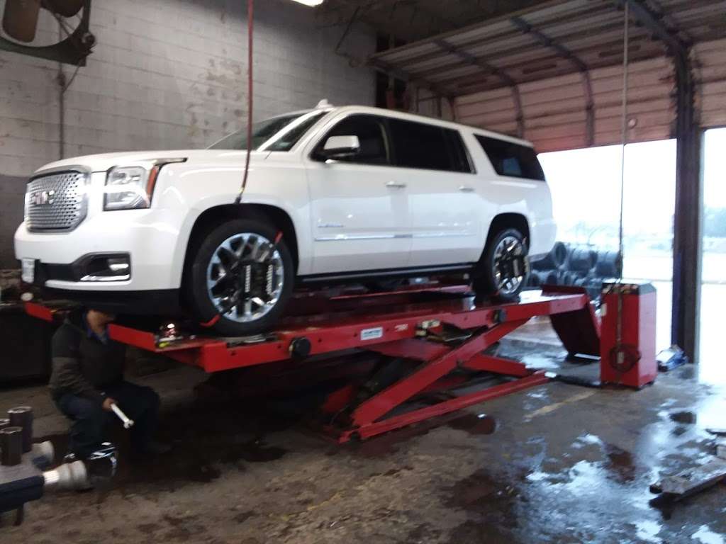 Fullers Tire Pros | 2108 N Alexander Dr, Baytown, TX 77520 | Phone: (281) 422-8171