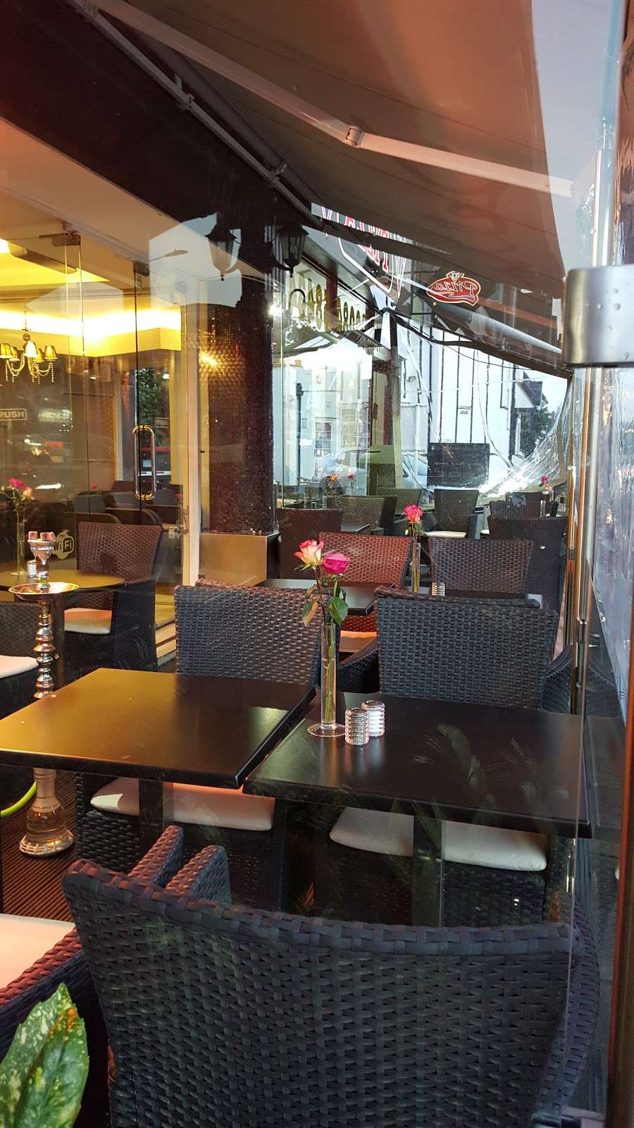 Delsa Lounge | 746 Finchley Rd, London NW11 7TH, UK | Phone: 020 8458 7784