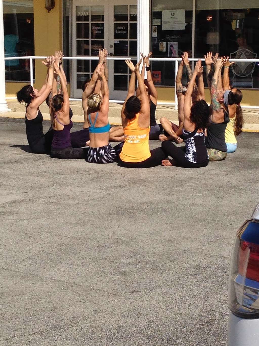 Hot Yoga near Deerfield Beach at Yoga Aura | 2910 N Federal Hwy, Boca Raton, FL 33431 | Phone: (561) 409-0811