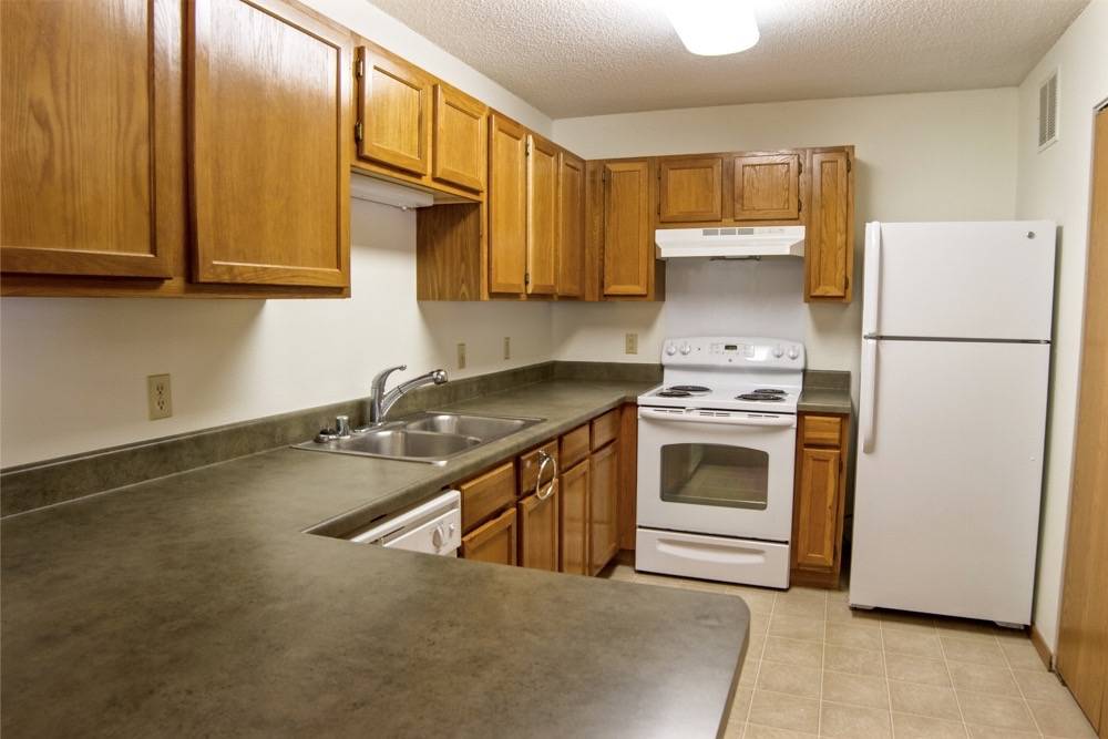 Cottages of White Bear Township Apartments | 4768 Golden Pond Ln, White Bear Lake, MN 55110, USA | Phone: (651) 429-1416