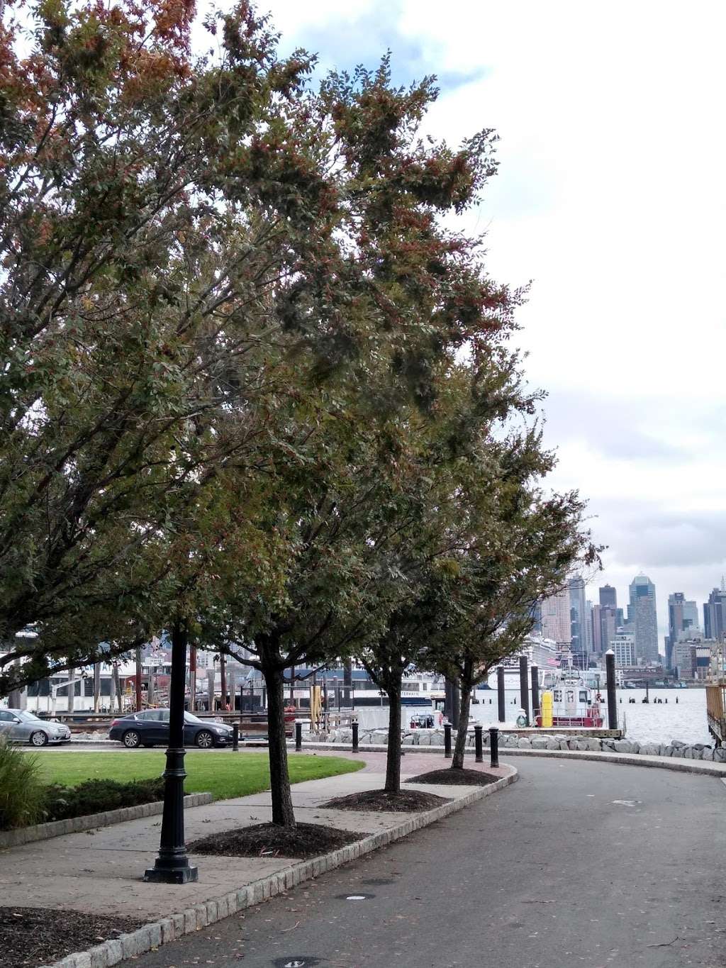 Pershing Park | 8 Pershing Rd, Weehawken, NJ 07086, USA