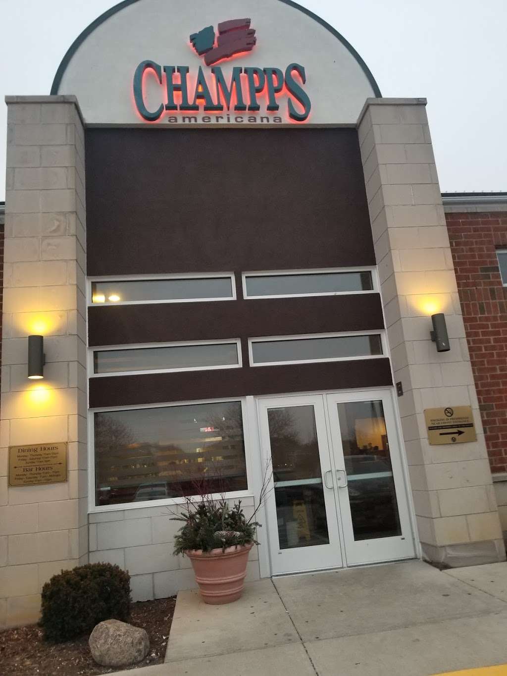 Champps Americana Brookfield | 1240 S Moorland Rd, Brookfield, WI 53005, USA | Phone: (262) 797-6600