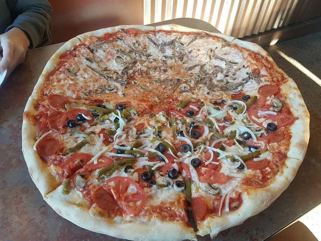 Tonys Pizza | 9548 Mt Holly-Huntersville Rd, Huntersville, NC 28078, USA | Phone: (704) 394-5677