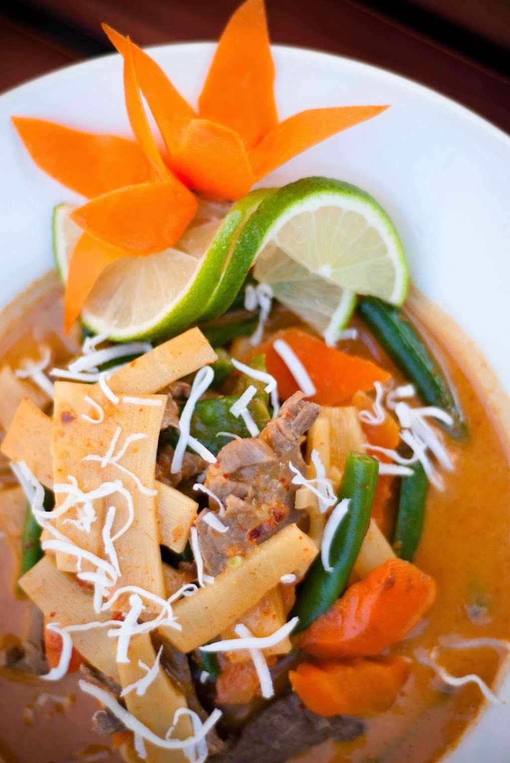 Thai Sweet Basil | 209 N Main St, Andover, MA 01810, USA | Phone: (978) 470-8098