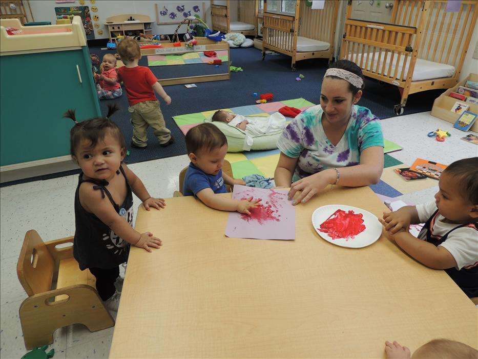 Round Lake Heights KinderCare | 700 W Rollins Rd, Round Lake Heights, IL 60073, USA | Phone: (847) 546-3383