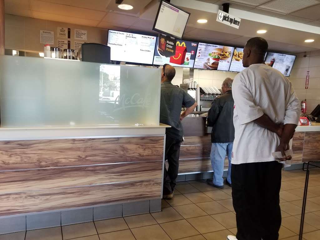 McDonalds | 2140 E Plaza Blvd, National City, CA 91950 | Phone: (619) 267-7523