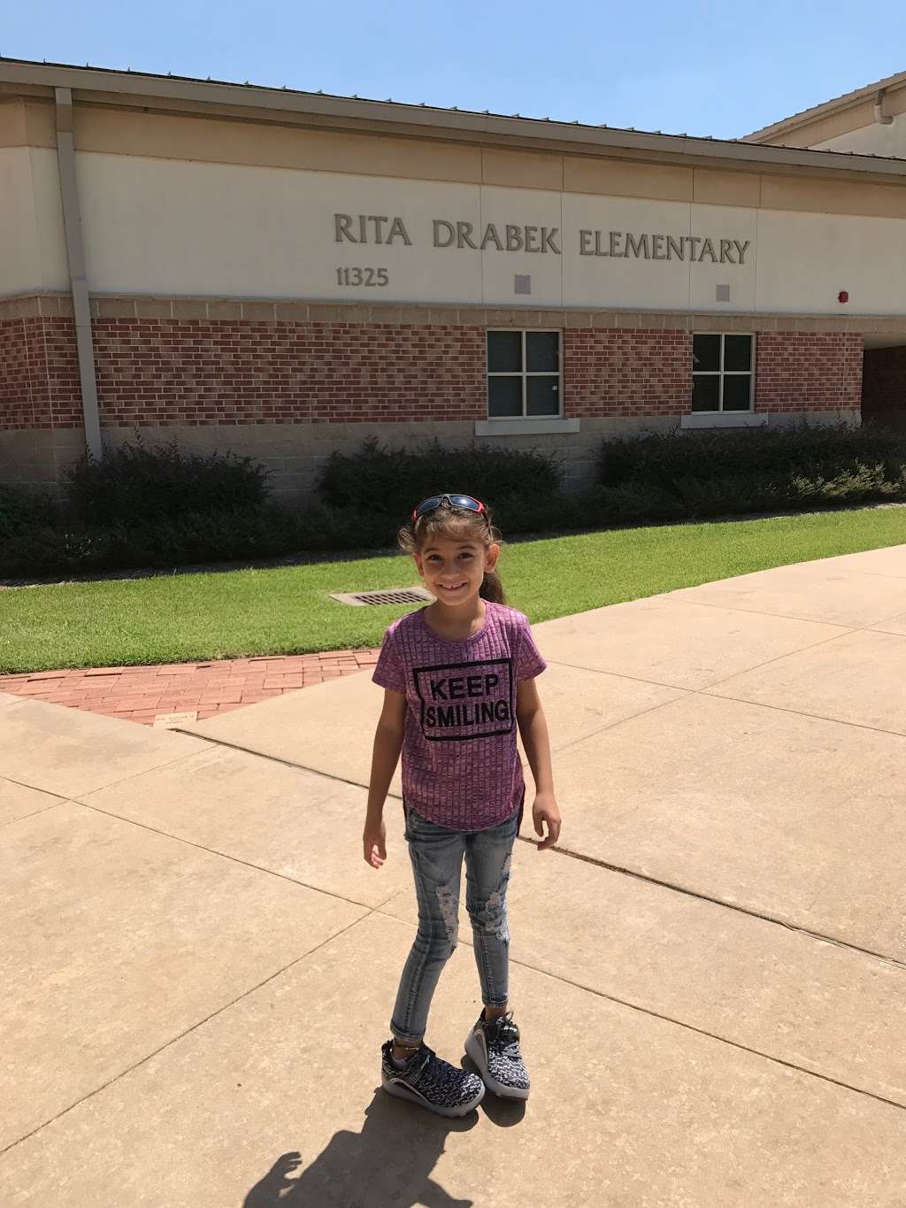 Rita Drabek Elementary School | 11325 Lake Woodbridge Dr, Sugar Land, TX 77498, USA | Phone: (281) 634-6570