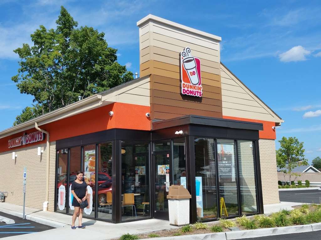 Dunkin Donuts - cafe  | Photo 1 of 10 | Address: 93 Valley Rd, Clifton, NJ 07013, USA | Phone: (973) 278-1574