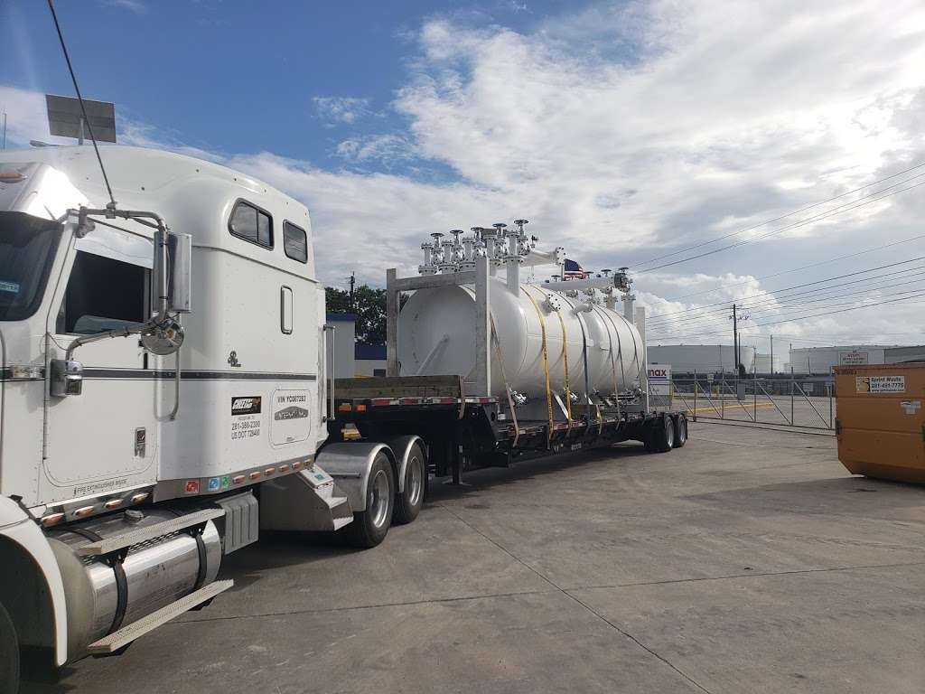 J&J Hotshot Trucking Company | 1100 Airport Rd, Conroe, TX 77301, USA | Phone: (936) 672-1743