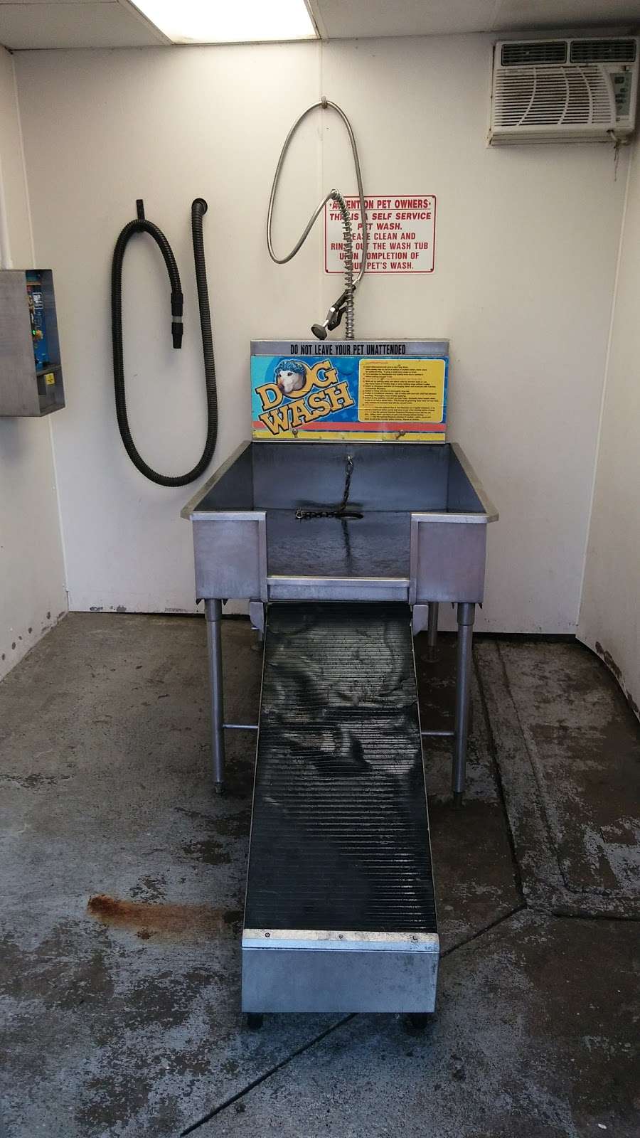 Indy Spotless Auto & Pet Wash | 4115 South Emerson Avenue, Indianapolis, IN 46226, Indianapolis, IN 46203, USA | Phone: (317) 782-4262