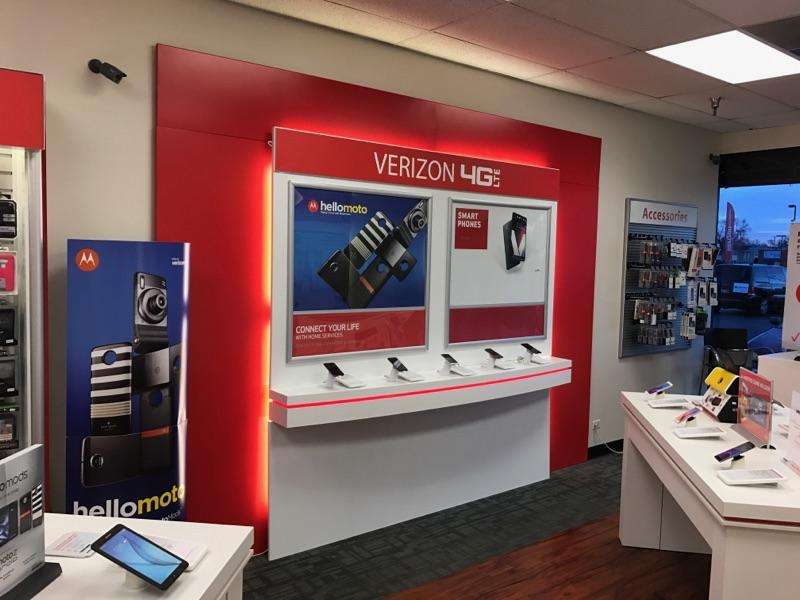 Verizon Wireless | 1525 W North Ave, Melrose Park, IL 60160, USA | Phone: (708) 343-4909