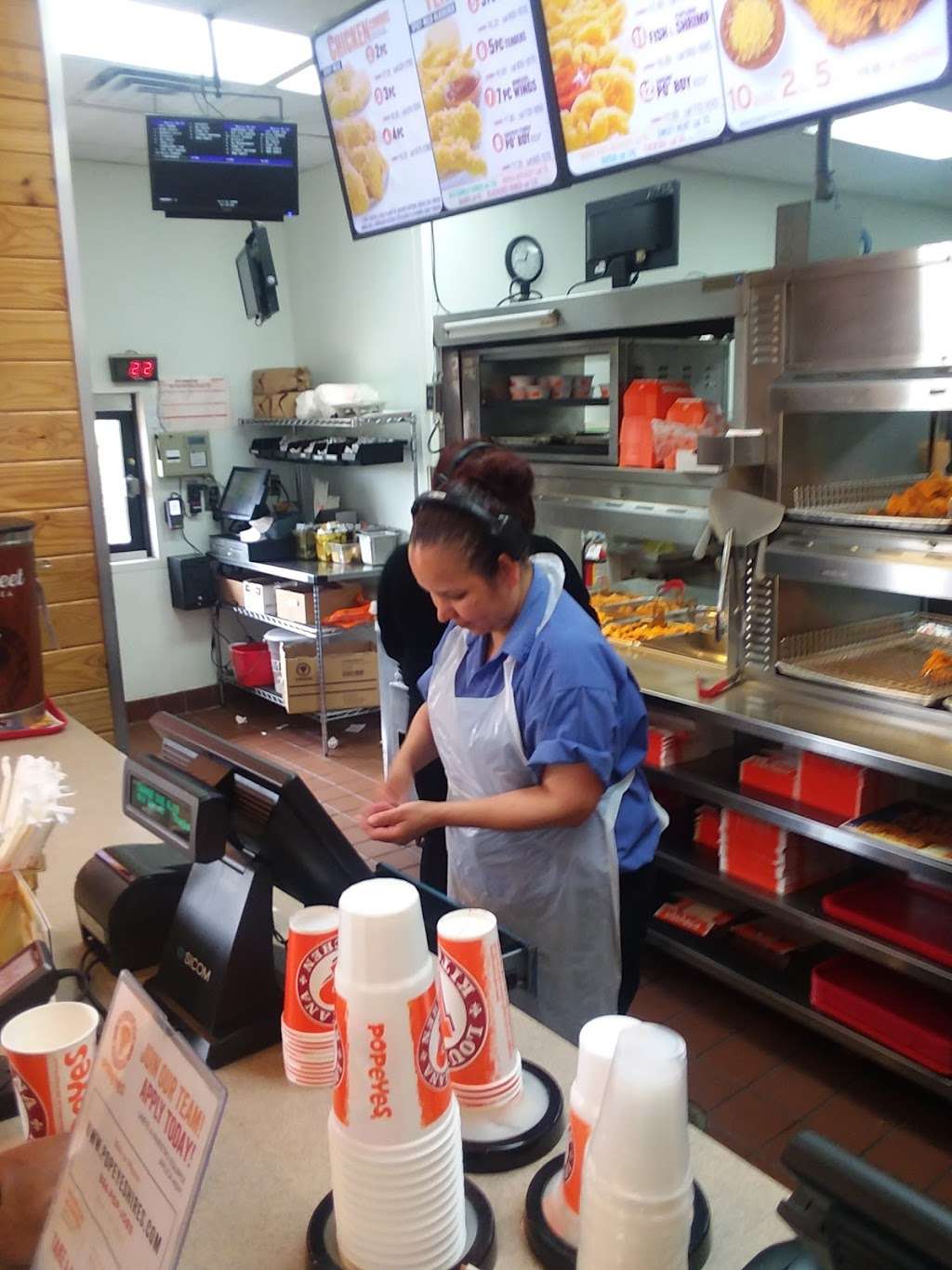 Popeyes Louisiana Kitchen | 905 N Belt Line Rd, Grand Prairie, TX 75050, USA | Phone: (972) 237-0450