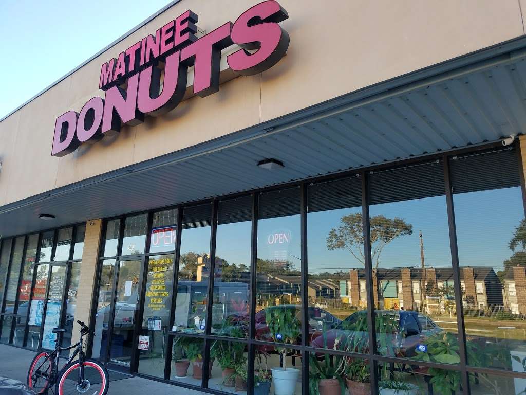 Matinee Donuts | 963 FM1959, Houston, TX 77034, USA | Phone: (281) 464-8708