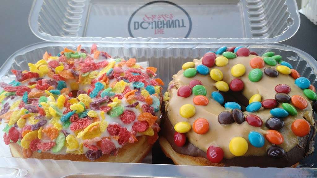 The Doughnut Parlor | 22361 Antonio Pkwy, Rancho Santa Margarita, CA 92688 | Phone: (949) 709-0099