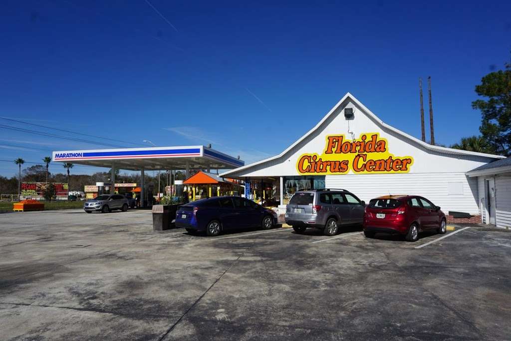 Country Club Corners Shopping Center in DeLand, FL 32724, USA