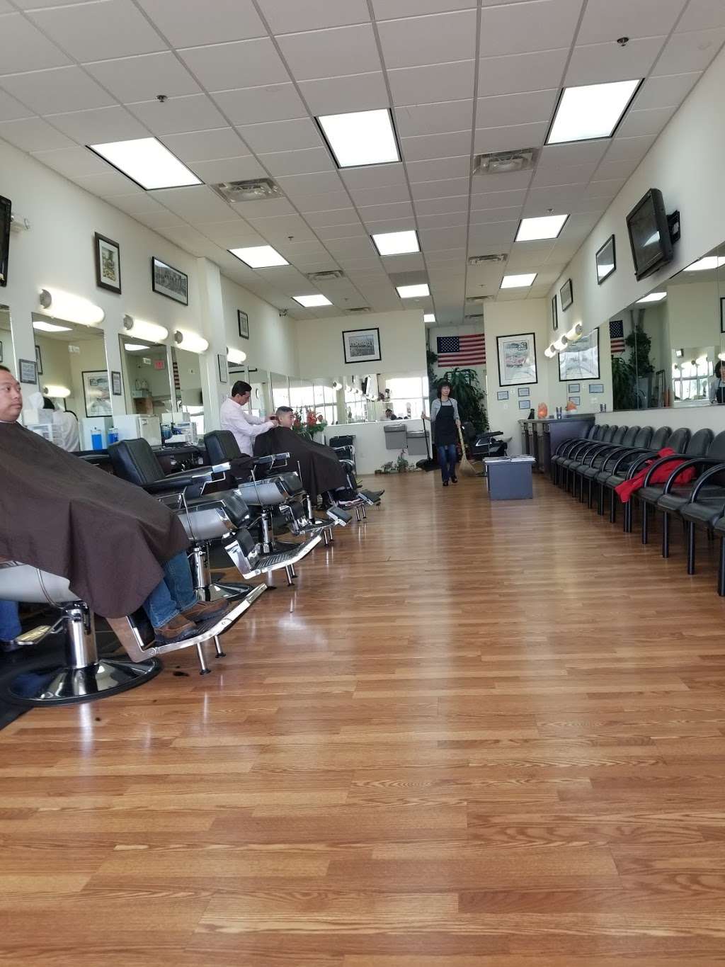 Manassas Signal Hill Barber Shop | 9664 Liberia Ave, Manassas, VA 20110, USA | Phone: (703) 257-1772