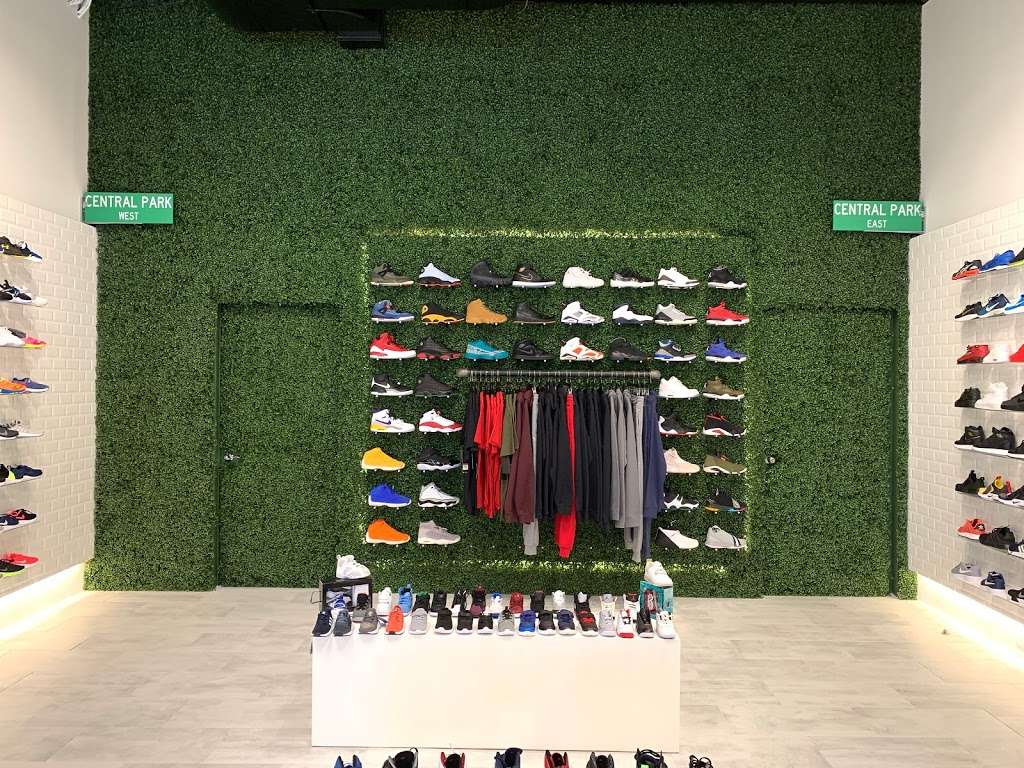 Sneaker Lounge | 719 White Plains Rd, Scarsdale, NY 10583 | Phone: (914) 771-7500