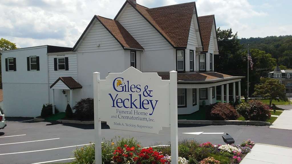 Giles & Yeckley Funeral Home & Crematorium Inc. | 21 Chestnut St, Mohnton, PA 19540, USA | Phone: (610) 777-2331