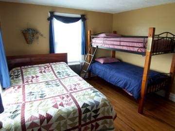 Amish Stay Vacation Home | 2927 Old Philadelphia Pike, Bird in Hand, PA 17505, USA | Phone: (717) 768-0999