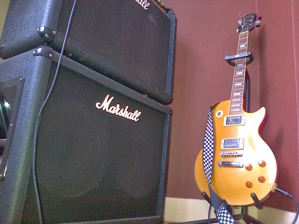 Stewart Bell: Guitar Teacher; Guitar Lessons in Haringey, Wood G | Nightingale Road, Wood Green, Haringey, Wood Green, London N22 8PE, UK | Phone: 07927 403629